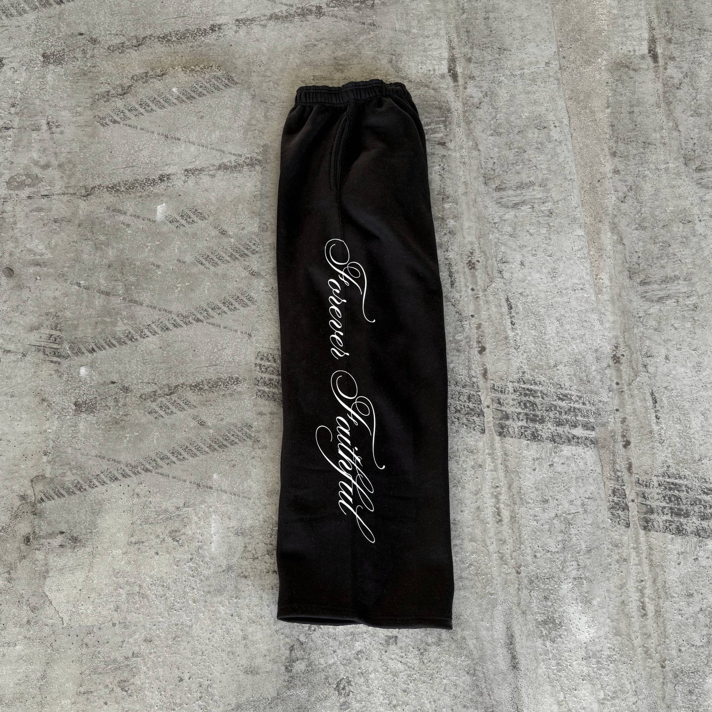 forever faithful sweatpants black